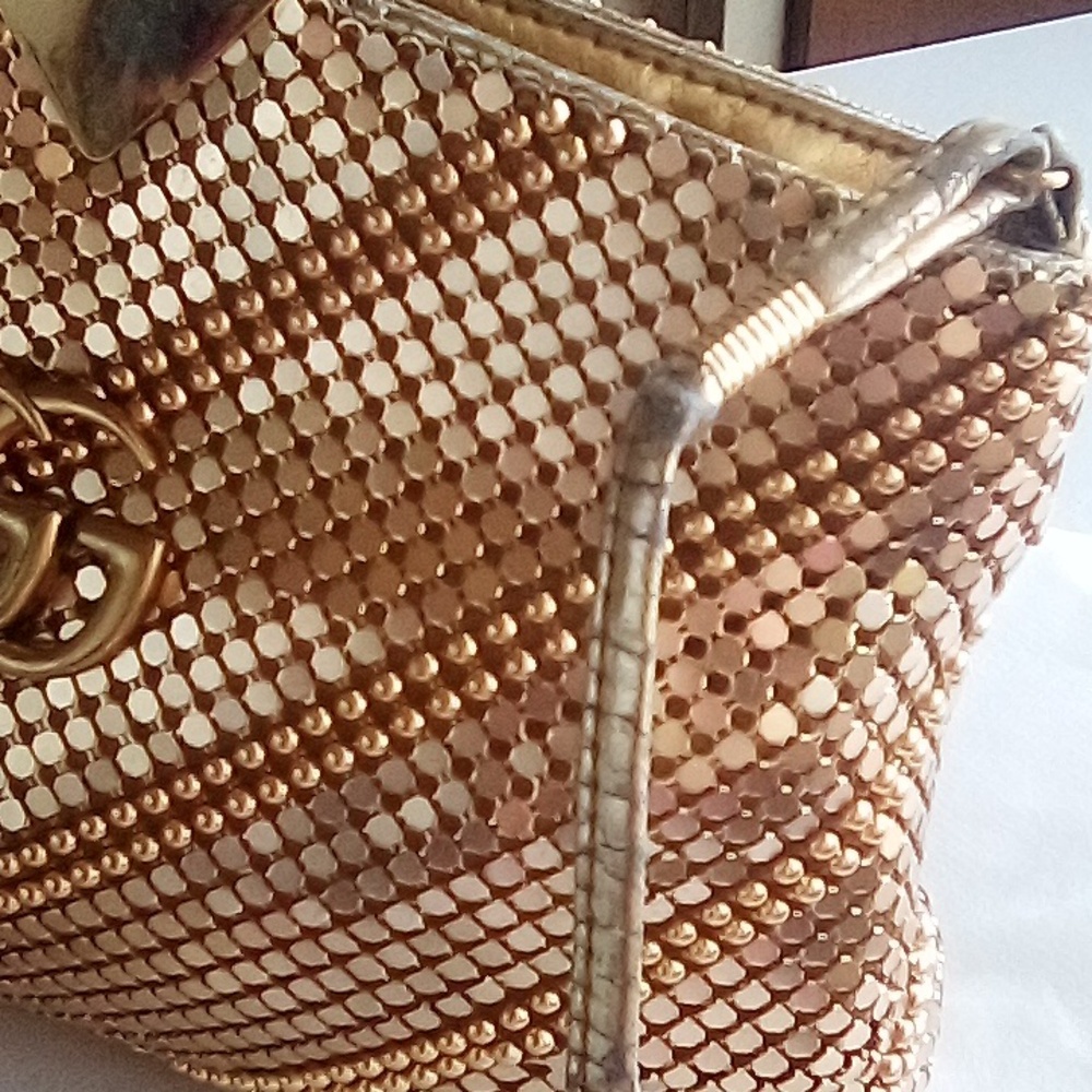 Authentic Gucci Monogram Hardware Gold Mesh Link Crossbody Bag - Picture 8 of 17